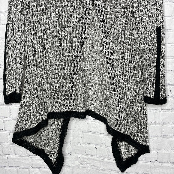 Camille & Co Size S/M Gray Black Lightweight Knit 3/4 Sleeve Split Back Sweater - Picture 4 of 7